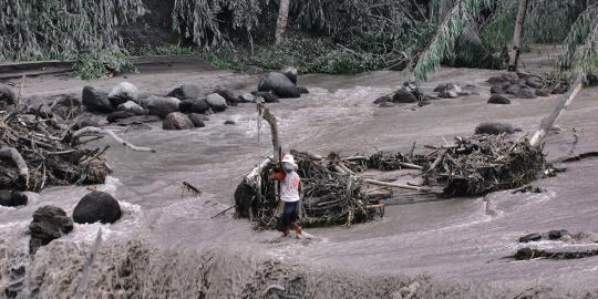 Banjir lahar dingin Merapi, Magelang-Yogya sempat ditutup