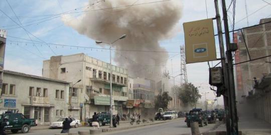 Balas pembakaran Quran, Taliban lancarkan bom bunuh diri