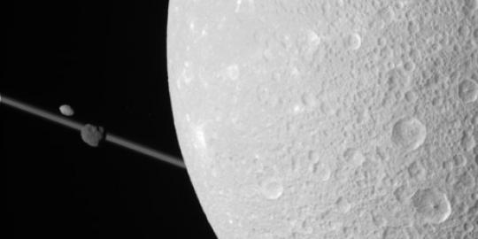 Ditemukan oksigen di salah satu bulan Saturnus
