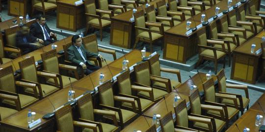 BK DPR tertibkan anggota DPR yang jadi pengacara
