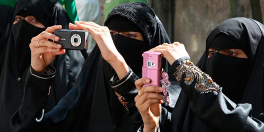 Saudi pengguna telepon seluler terbanyak sejagat