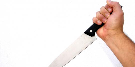 Usai bacok 8 orang di Bogor, Iwan dihajar massa