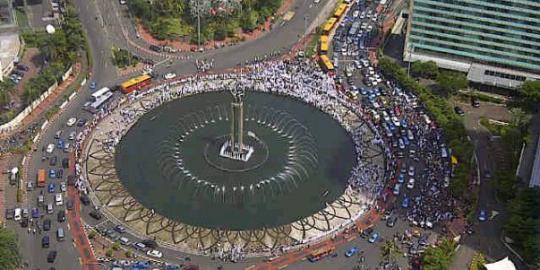 Khawatir demo BBM, karyawan di kawasan Thamrin dipulangkan