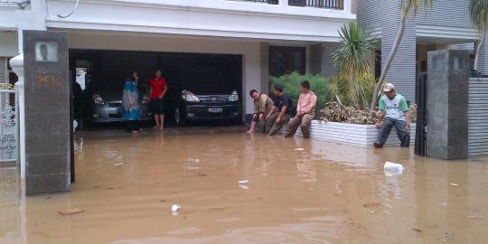 Rumah Hidayat Nur Wahid kebanjiran