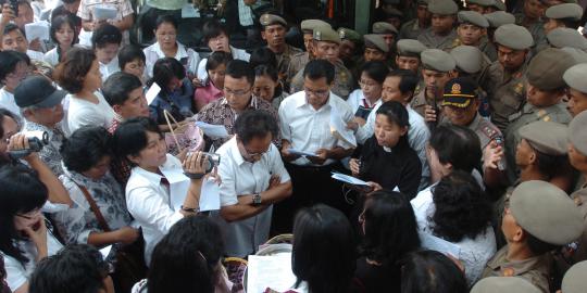 Perayaan Paskah, polisi jaga gereja di Jakarta  