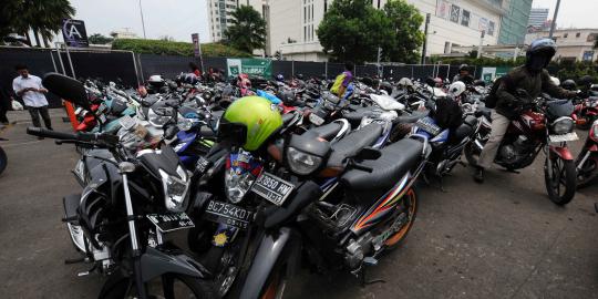 Parkir plaza di Bandung berlakukan biaya asuransi
