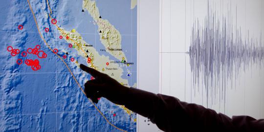 Macet karena padat, jalur evakuasi gempa ditambah