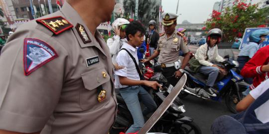 Tawuran, pelajar SMP tusuk seorang warga