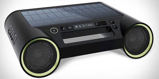 Eton Rukus Solar, iPhone dock bertenaga 