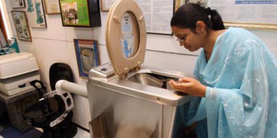 Memprotes sanitasi, wanita ini dibayar USD 10.000