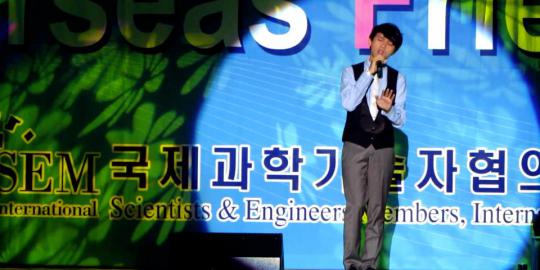 Ari dan mimpinya jadi penyanyi Korea
