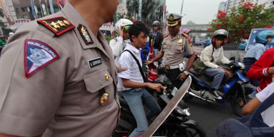 Otak pengeroyok tentara ditangkap polisi