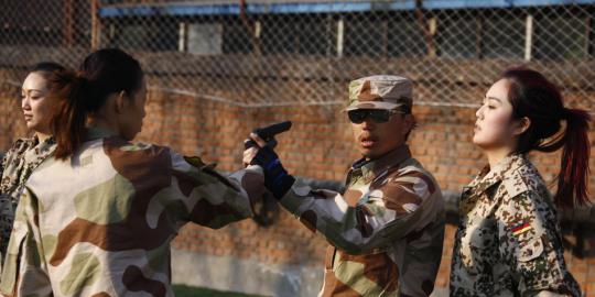 Gaji Bodyguard Wanita Ini Lebihi Pria Merdeka Com