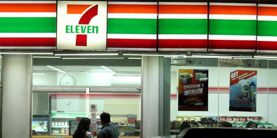 Belasan pemuda datangi 7-Eleven Matraman