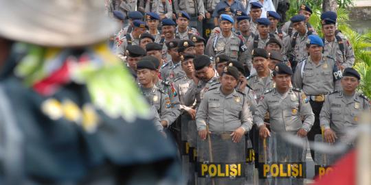 Gerebek Kampung Ambon, polisi cari narkoba