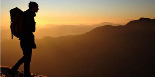 Dua pelajar tersesat saat mendaki Gunung Slamet