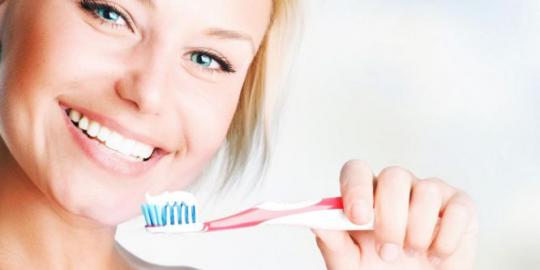 8 Kebiasaan buruk dalam menggosok gigi