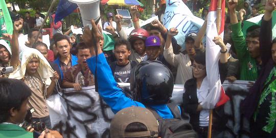 Demo mahasiswa di Wonosobo diwarnai baku pukul