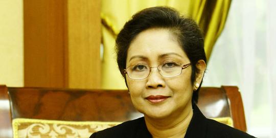 Menkes Endang dimakamkan di San Diego Hills