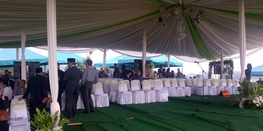Menkes Endang dimakamkan di blok Heroes Plaza