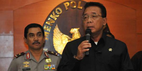 Aparat buru pembakar kantor Bupati Mesuji