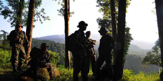 Cuaca di puncak Gunung Salak hujan deras