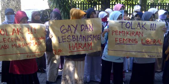Pembubaran diskusi Irshad Manji, Polri bantah takut ormas