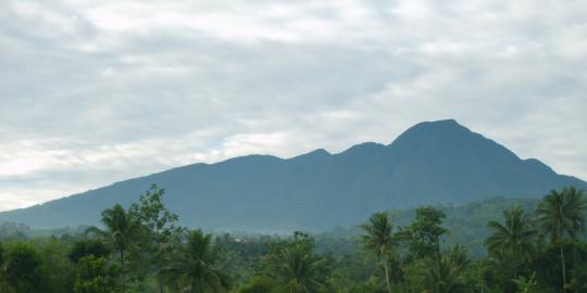 Benarkah Sukhoi tersedot magnet Gunung Salak?