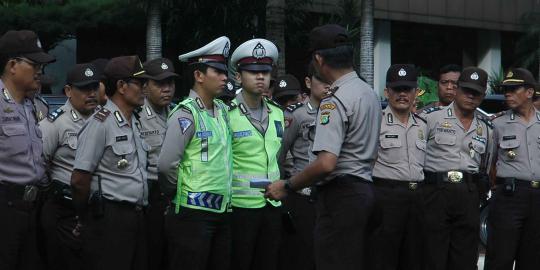 Lawan arus jalan, polisi ditembak