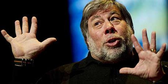 Selama Ini, Steve Wozniak Hidup Tanpa Kabel Internet Di Rumahnya |  Merdeka.com