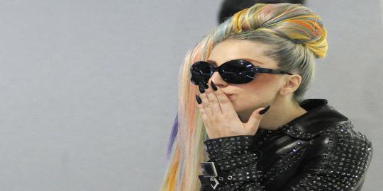 10 Kontroversi Lady Gaga