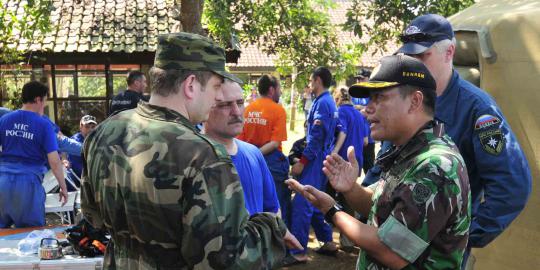 Kisah tim SAR Rusia dilarang berfoto dengan warga