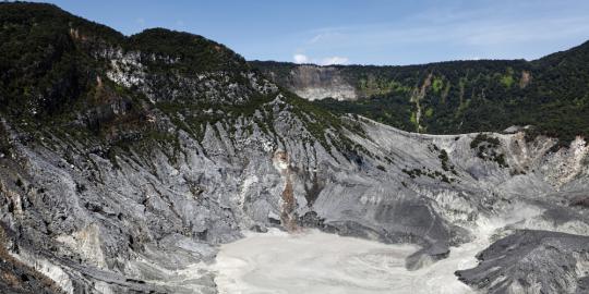 Pemda minta warga diajak kelola Tangkuban Parahu
