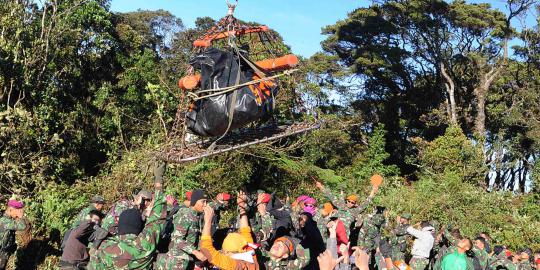 Tim SAR Demokrat ikut-ikutan evakuasi Sukhoi