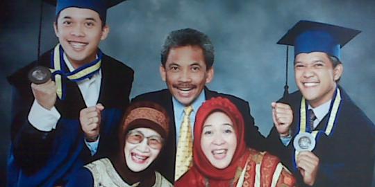 Masih trauma, Gina tak mau lihat jenazah suaminya