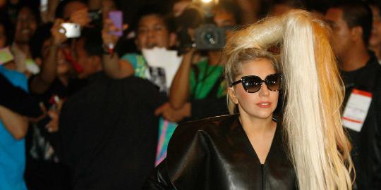 Promotor Lady Gaga minta dialog dengan FPI