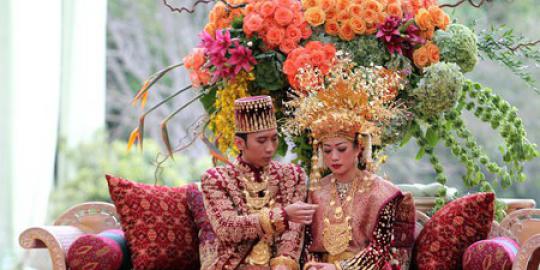 Ini pernikahan yang disiarkan langsung di televisi