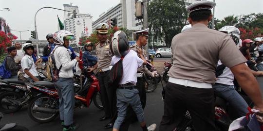 Konvoi sambil mabuk, pelajar dihukum lari keliling gedung
