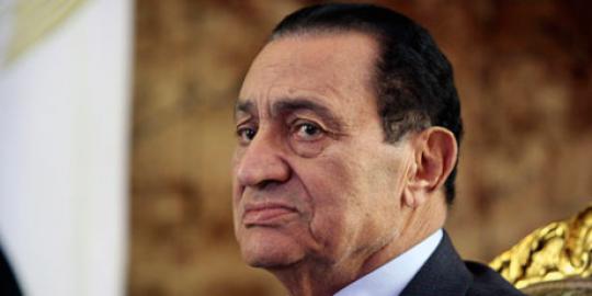 Membunuh demonstran, Husni Mubarak divonis seumur hidup