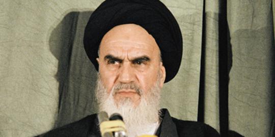 Khomeini, pria tegap yang selalu tepat waktu