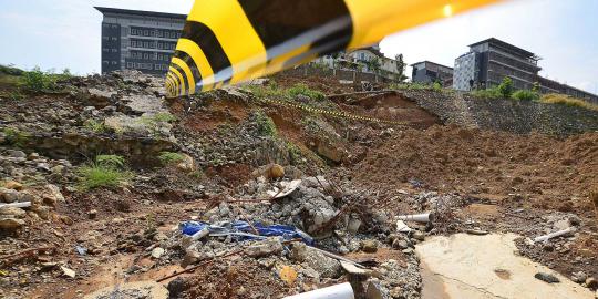 Studi kelayakan proyek Hambalang tak profesional