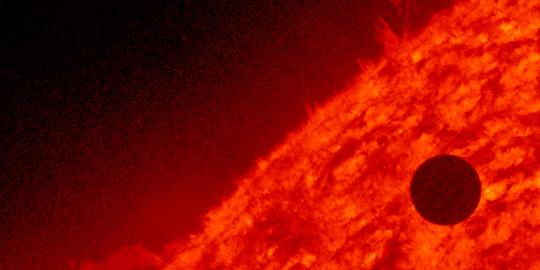 Titik terdingin matahari terlihat saat Venus melintas