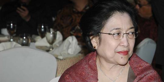 Suami sakit, Megawati batal berpidato soal Soekarno | merdeka.com