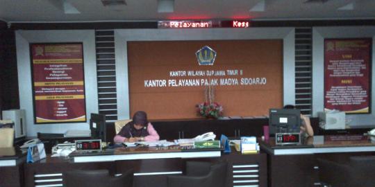 Usai diperiksa KPK, Tommy dan James langsung ditahan