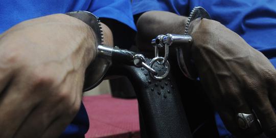 Eks dosen Unitomo Surabaya terlibat pemalsuan ijazah