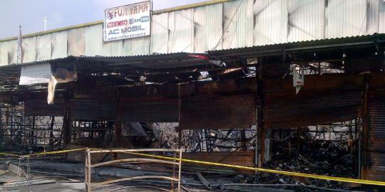 Pasar Mobil Kemayoran terbakar, pemilik masih hitung kerugian