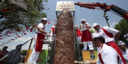 Kebab terbesar di dunia, mau coba?