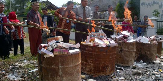 Pengedar kosmetik palsu, Jony ditangkap