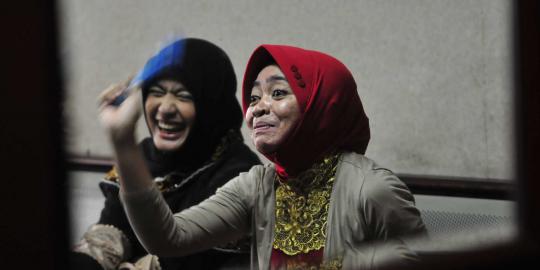 Wa Ode sebut dakwaan jaksa tidak jelas