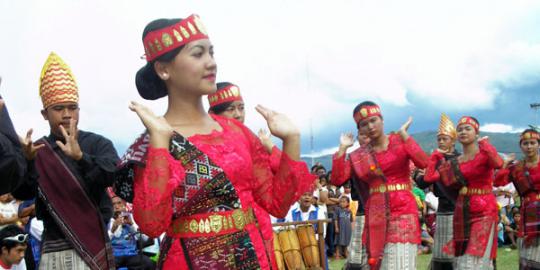 Rp 1.000 untuk selamatkan tari Tor-tor